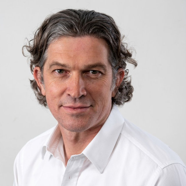 Dr Chris Maske